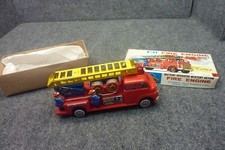 VINTAGE JAPAN TIN FRICTION K F.11 FIRE ENGINE BATTERY OPERATED MYSTERY ACTION