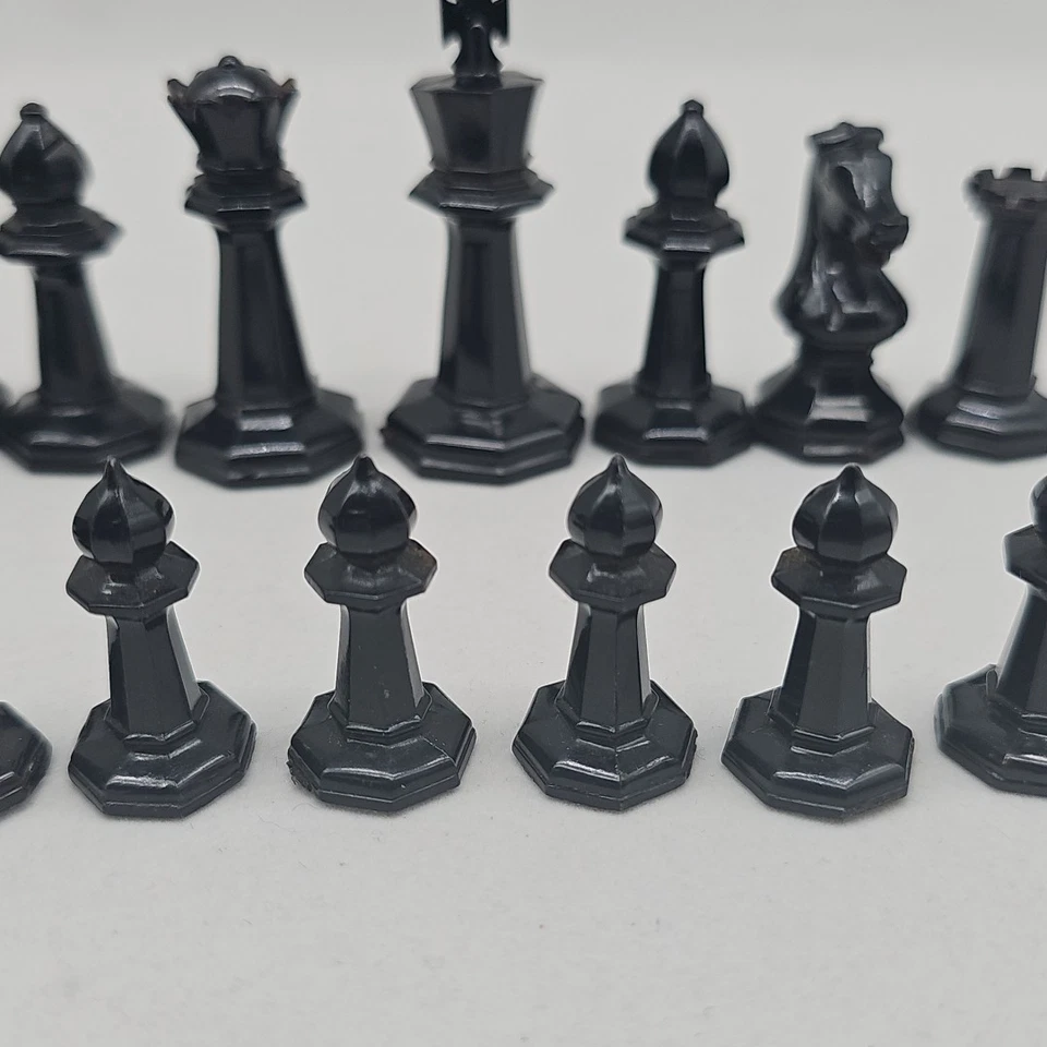 Piezas de Ajedrez Drueke de Repuesto: Plástico Octogonal Negro Pesado, 16 Piezas Foto 3 de 4
