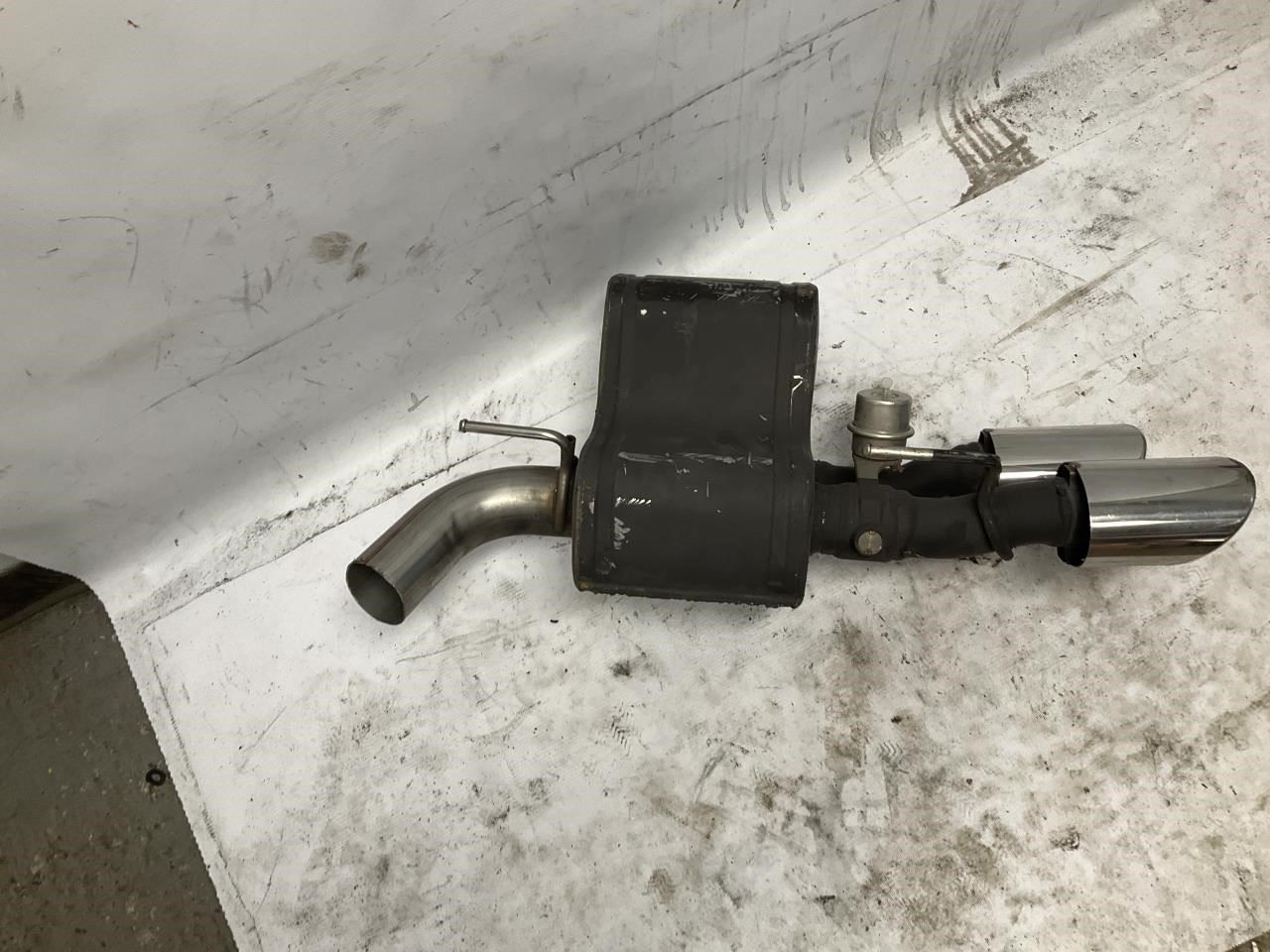 Maserati Quattroporte 2014-2017 REAR+RIGHT Muffler