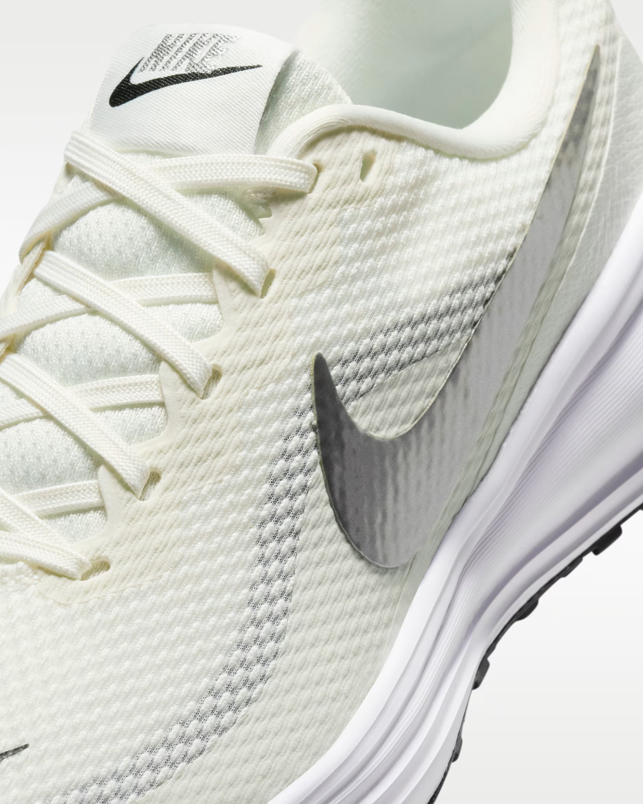 Nike Revolution 8 Metallic Silver Women's Trainers All Sizes Limited Stock image 7