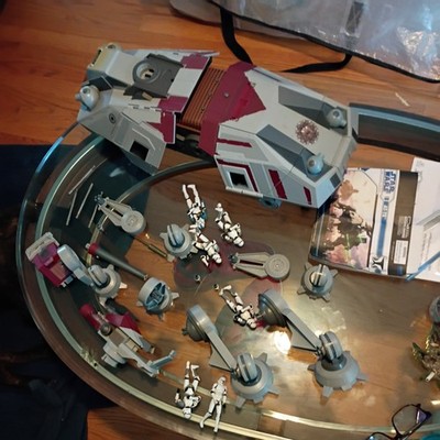 Star Wars Clone Wars AT-TE  complete with extras!