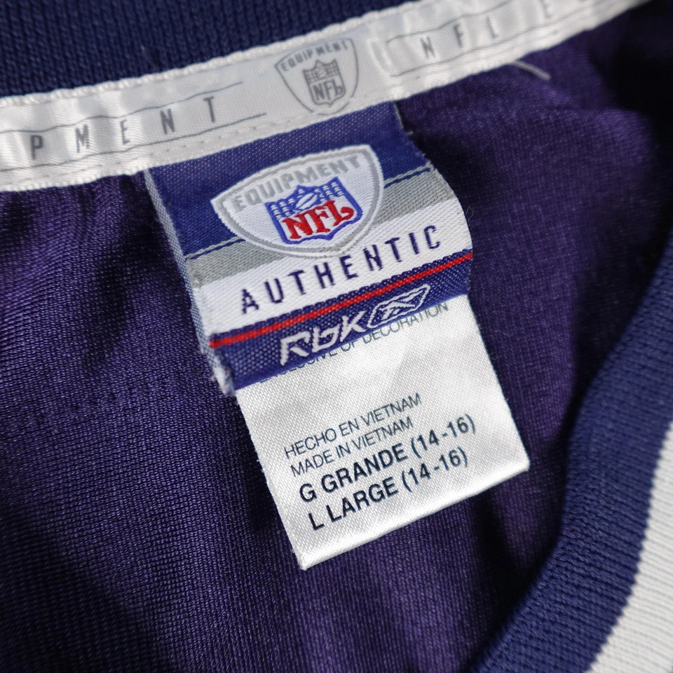 Vintage New England Patriots Jersey Youth Large Randy Moss NFL Football Reebok - Image 4 of 4