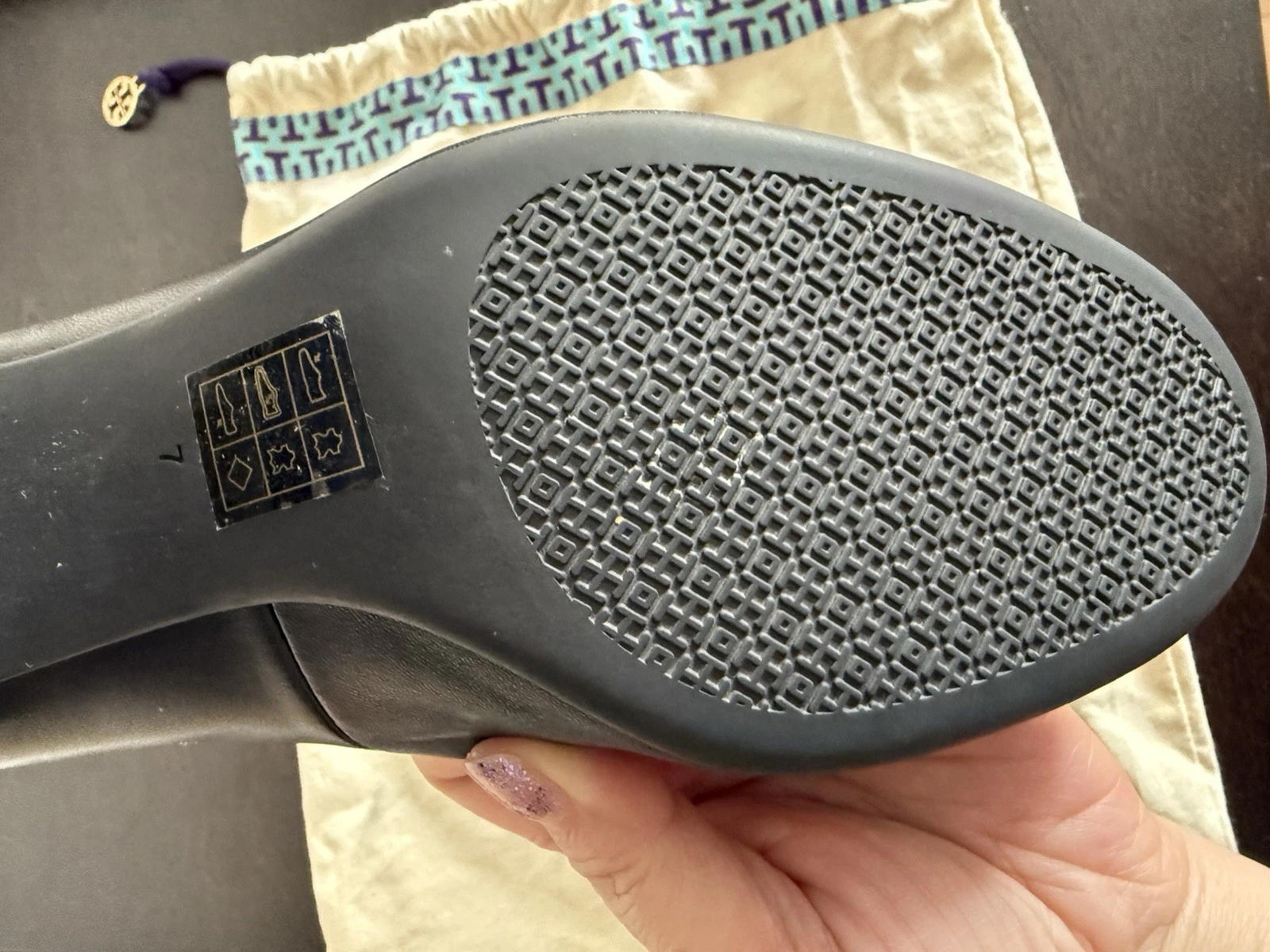 ECCELLENTE Tory Burch donna taglia 7 6 5 pompa pelle nera