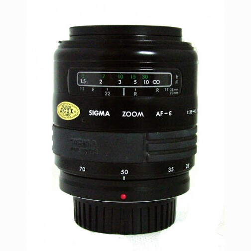 SIGMA ZOOM 18-35MM f/3.5-4.5 Aspherical Sony A Mount numéro 1033757 EUR 99,00 - FR