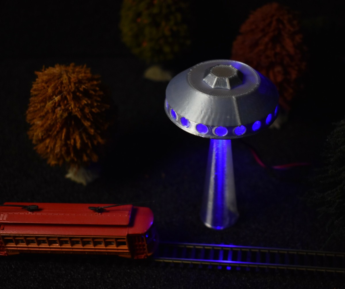 その他 ufo 20228332_1_1.jpg