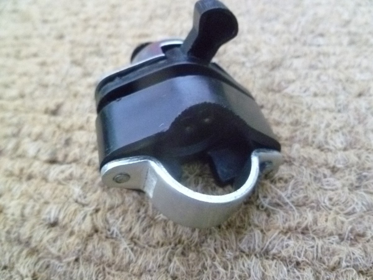 DUCATI M900/400 ライディングハウス　アルミ製 スリップオン Ducati Bevel 750 860 900 SS Aprilia Head Light Switch 3 positions