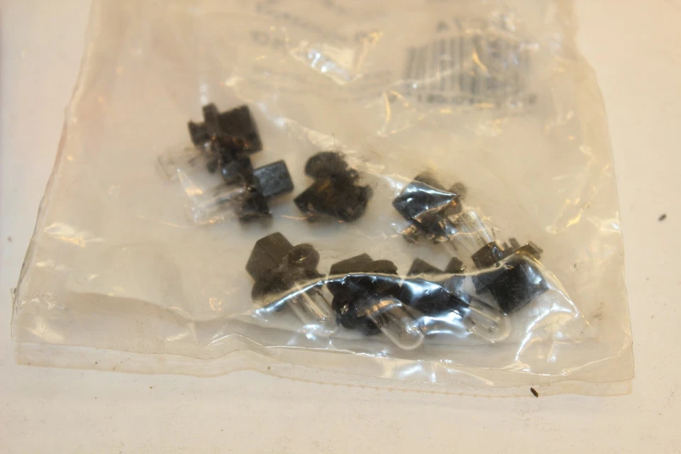 8 bombillas de faros de haz alto bajo Philips para Volkswagen Cabrio Corrado ka Foto 2 de 3