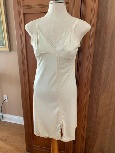 Maidenform Nylon Antigo Combinações e Anáguas femininas