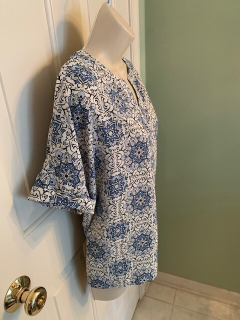 Ruby Rd Petite Split Neck Medallion Print Blouse … - image 7