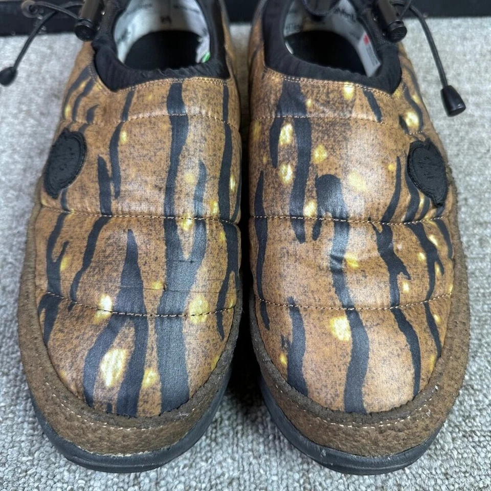 Mocassim de pimenta Suicoke x Moncler marrom camuflado Apres sapato de esqui masculino UE 43 - Imagem 2 de 4