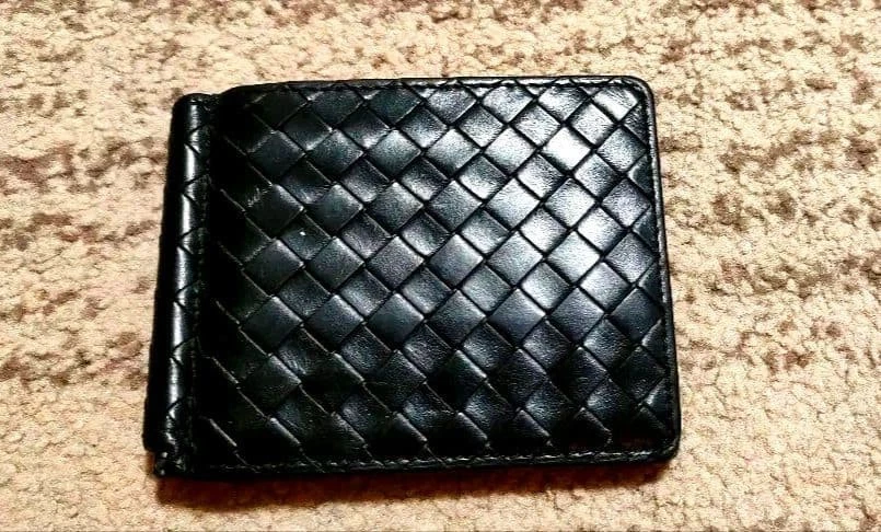 Cartera Bottega Veneta Intrecciato Clip para Dinero Doble Plegable Negra Excelente Regalo Envío Gratis Foto 2 de 4