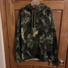 NWT Nike Men  s Therma-FIT Camo Pullover Hoodie Size Small Oilgreen/black