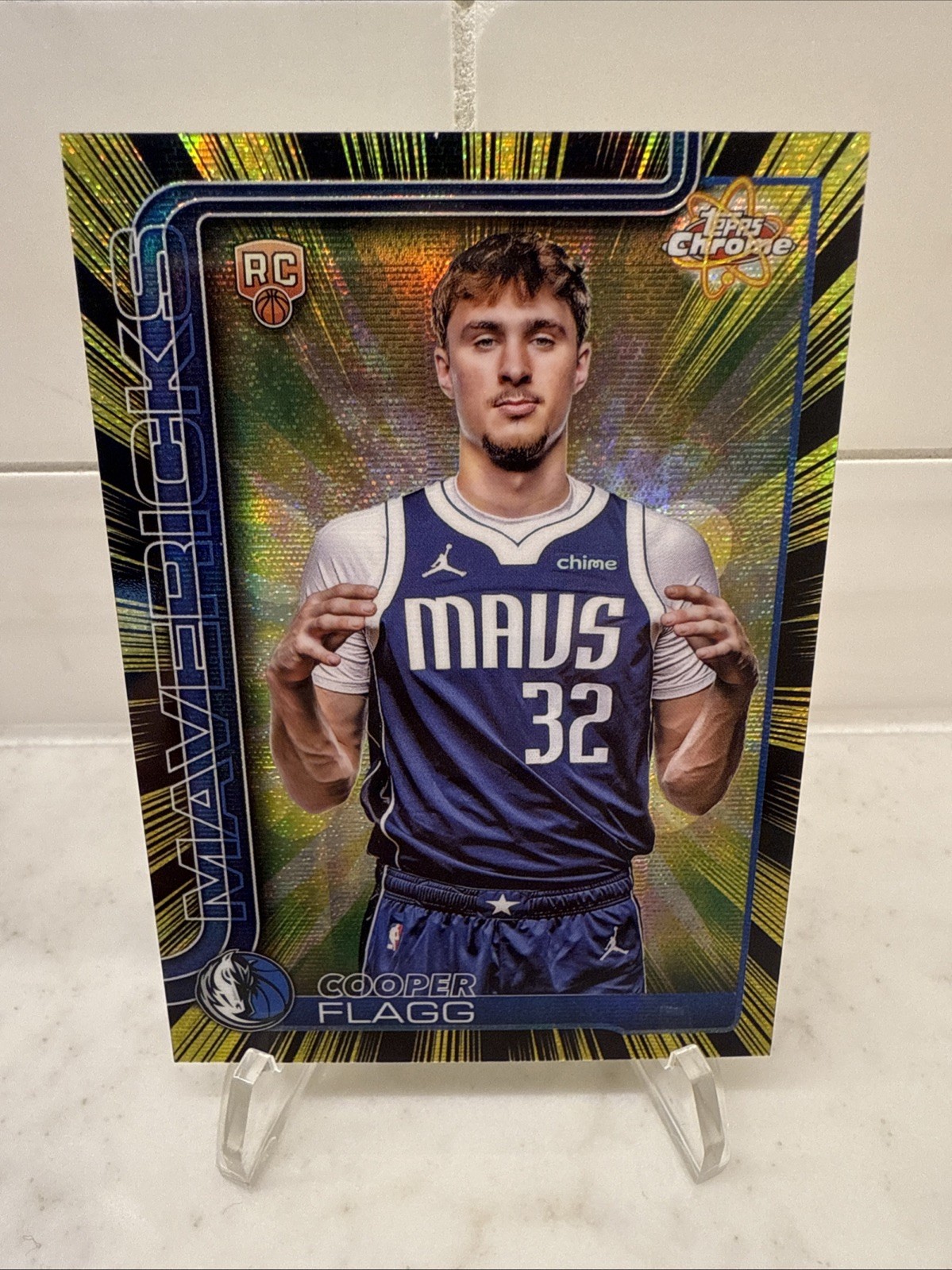 2025-2026 Topps Chrome NBA Cooper Flagg Radiating Rookie Case Hit Mavericks SSP