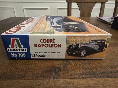 Italeri Coche Bugatti Type 41 Royale Coupé Napoleon 1:24