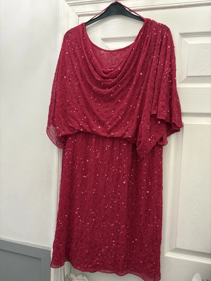 Beautiful Unworn Cerise Pink Evening Dress  Embellished With Beads And Sequins - Image 2 of 4