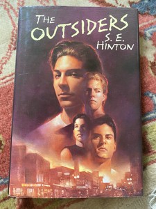 the outsiders se hinton the outsiders se hinton