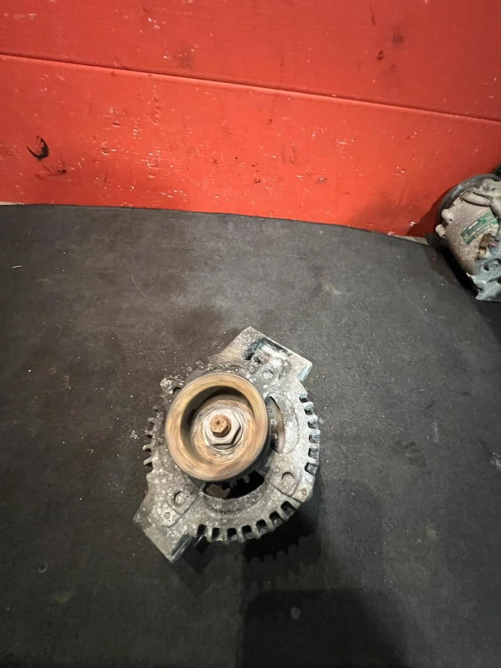 Alternator Fits 07-12 RDX 679796 USED OEM FREE  SHIPPING **TESTED** - Image 4 of 4