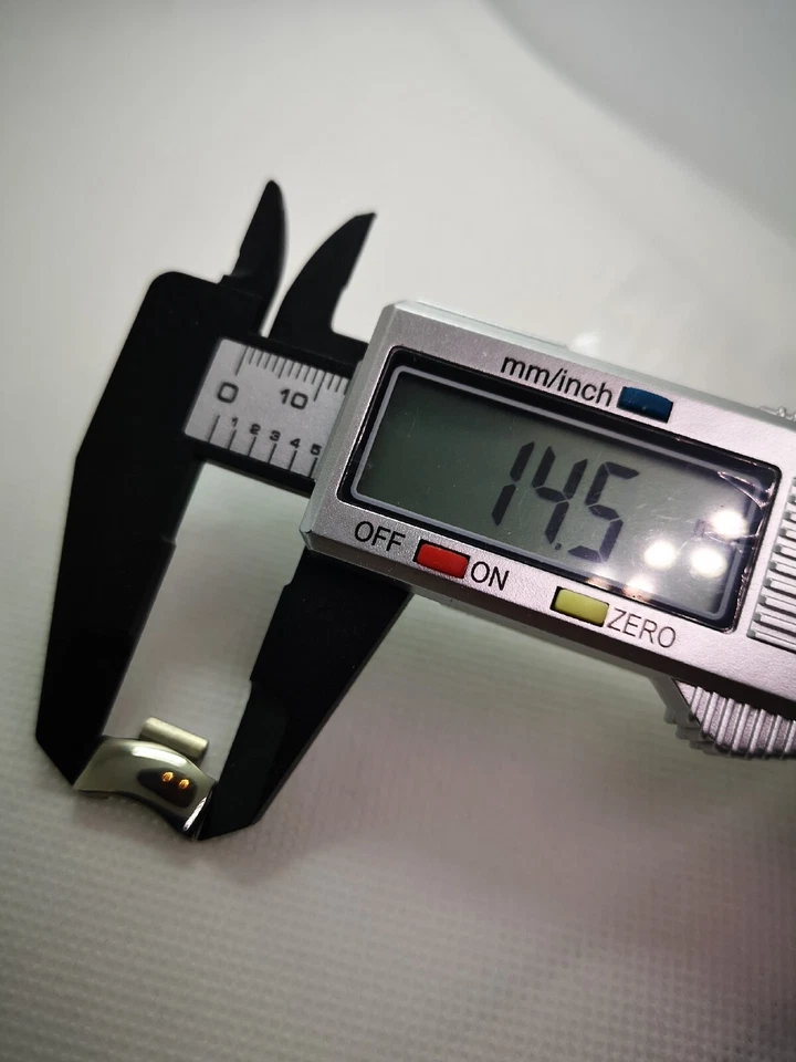 Nuevo Oakley Icon Pequeño Pulido Reloj Link Timebomb TB Doubletap Mm Minute Machin Foto 2 de 2