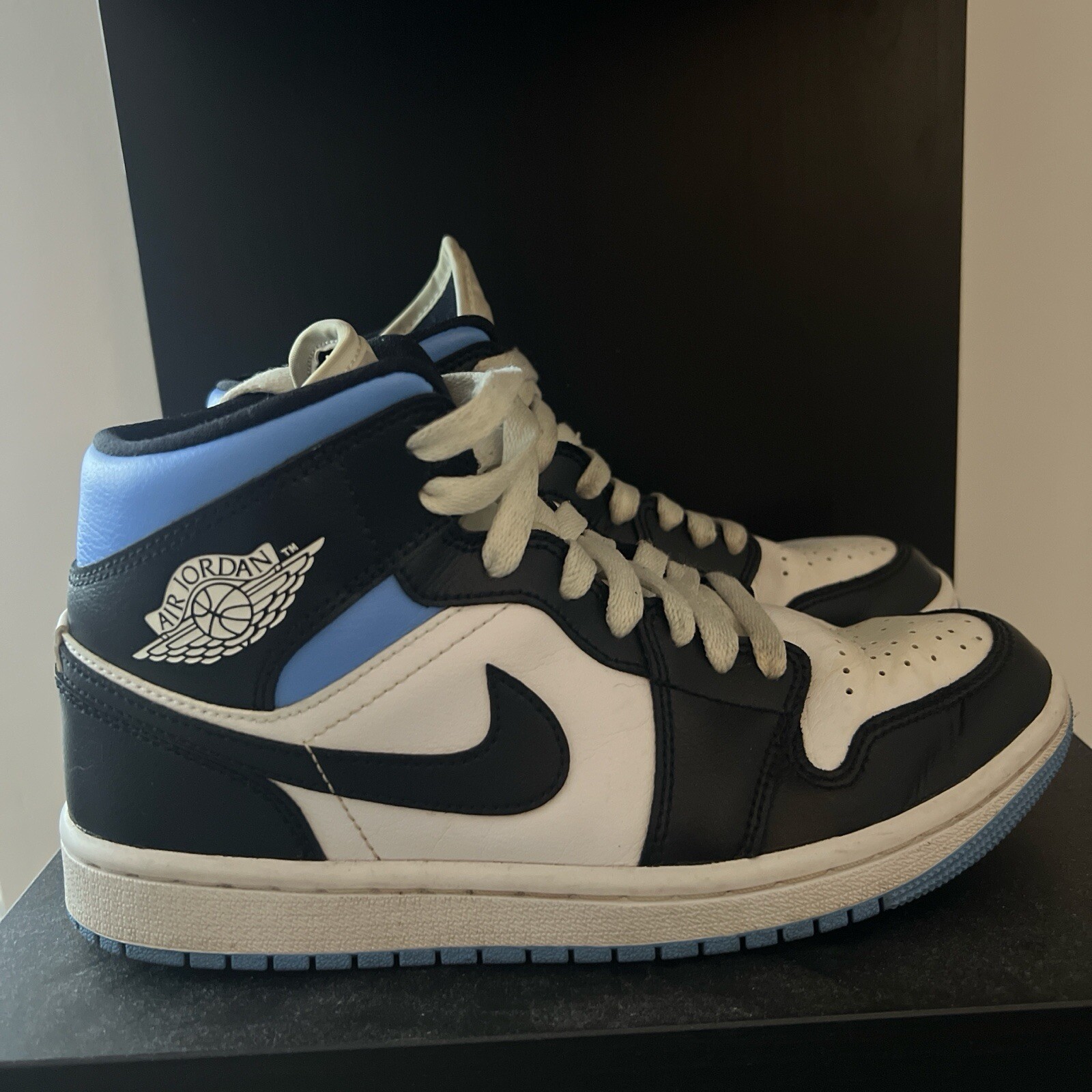 Picture 1 of 5