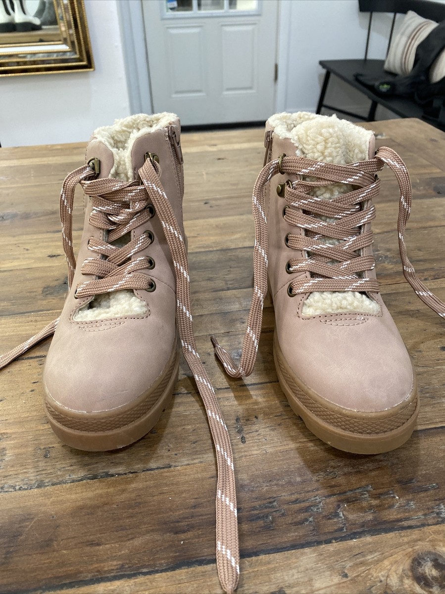 WOMEN'S NORDSTROM RACK LIGHT TAN FAUX FUR ANKLE BOOTS/BOOTIES, 10M, ZIP,  LACE UP