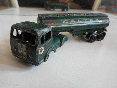 Milton Toys Petrol Tanker ''Caltex'' in Green