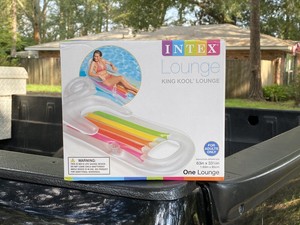 intex king kool pool lounger