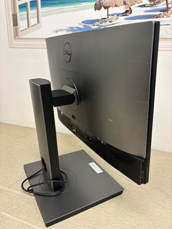 Dell OptiPlex 7460 AIO i5-8500 3.00GHz 8GB 250GB SSD Win11 Pro All-In-One PC