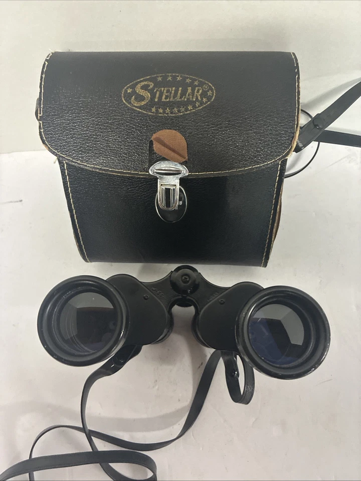 Stellar 7x35 Wide Angle Coated Optics Binoculars Field View 1000 Yards with Case - Image 3 of 4