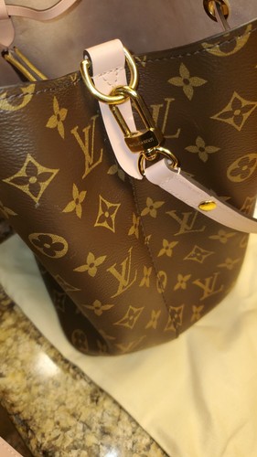 Authentic Louis Vuitton Monogram Neo Noe in Rose Poudre PINK - Picture 10 of 14