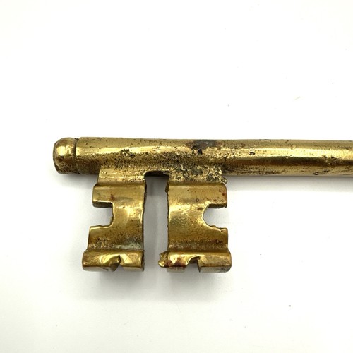Large Antique Brass Barrel Pipe Skeleton Key 9.5in - Picture 6 of 10
