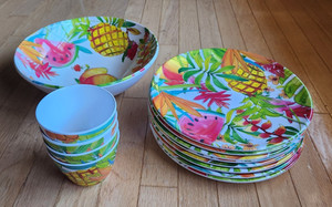 Camping RV Kitchen  Melamine Plates Cups Bowl Set   TROPICAL       PRE-OWNED
