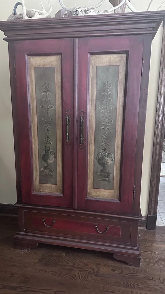 Armario Arhaus y dos armarios laterales a juego  Foto 3 de 4