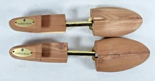 Nordstrom Medium Rochester Shoe Tree Shoe Keepers Cedar Wood Adjustable USA MADE