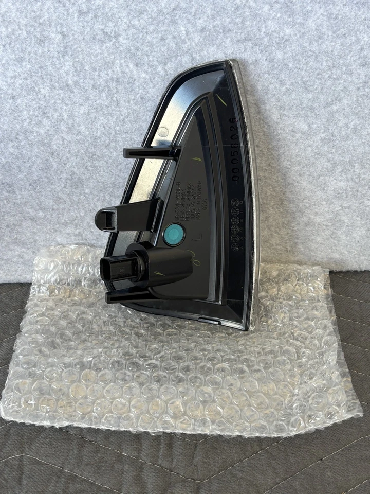 2006-2010 Dodge Charger Side Marker Light Assembly 334-1403L-AS Turn Signal Lamp - Imagem 2 de 4