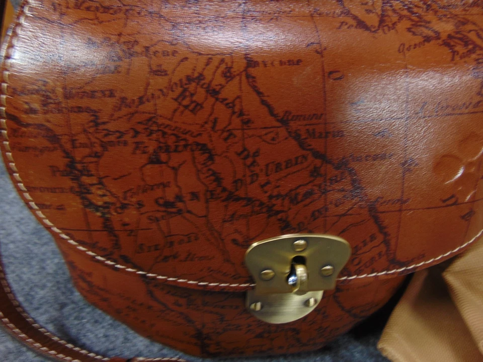 Bolso Cartera Patricia Nash Veneto Cuero Óxido Antidisturbios Estampado Mapa Tooled Foto 2 de 4