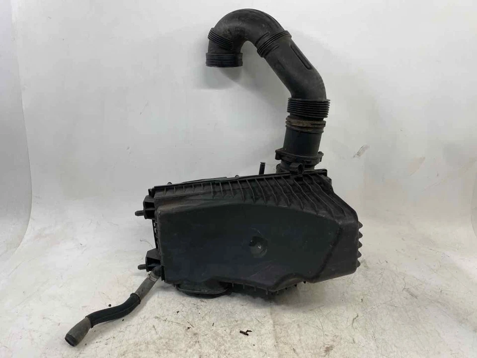 Conjunto de limpador de ar usado serve: 2008 Volkswagen Touareg 3.6 grau A - Imagem 4 de 4