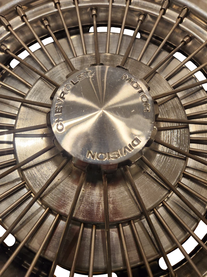 Cubierta de rueda tapacubos de alambre Chevy Monte Carlo Chevelle Ect 1973-1976 15" # 341332 Foto 2 de 4