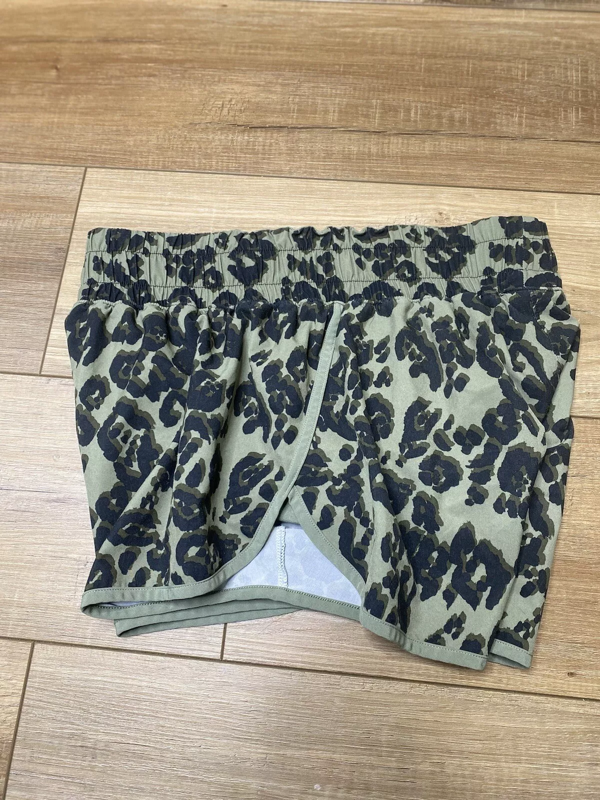 victoria-secret-vs cheetah print athletic running shorts