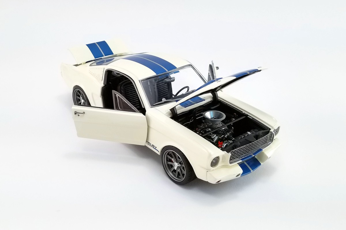 1965 FORD MUSTANG SHELBY G.T.350R STREET FIGHTER 1/18 scale
