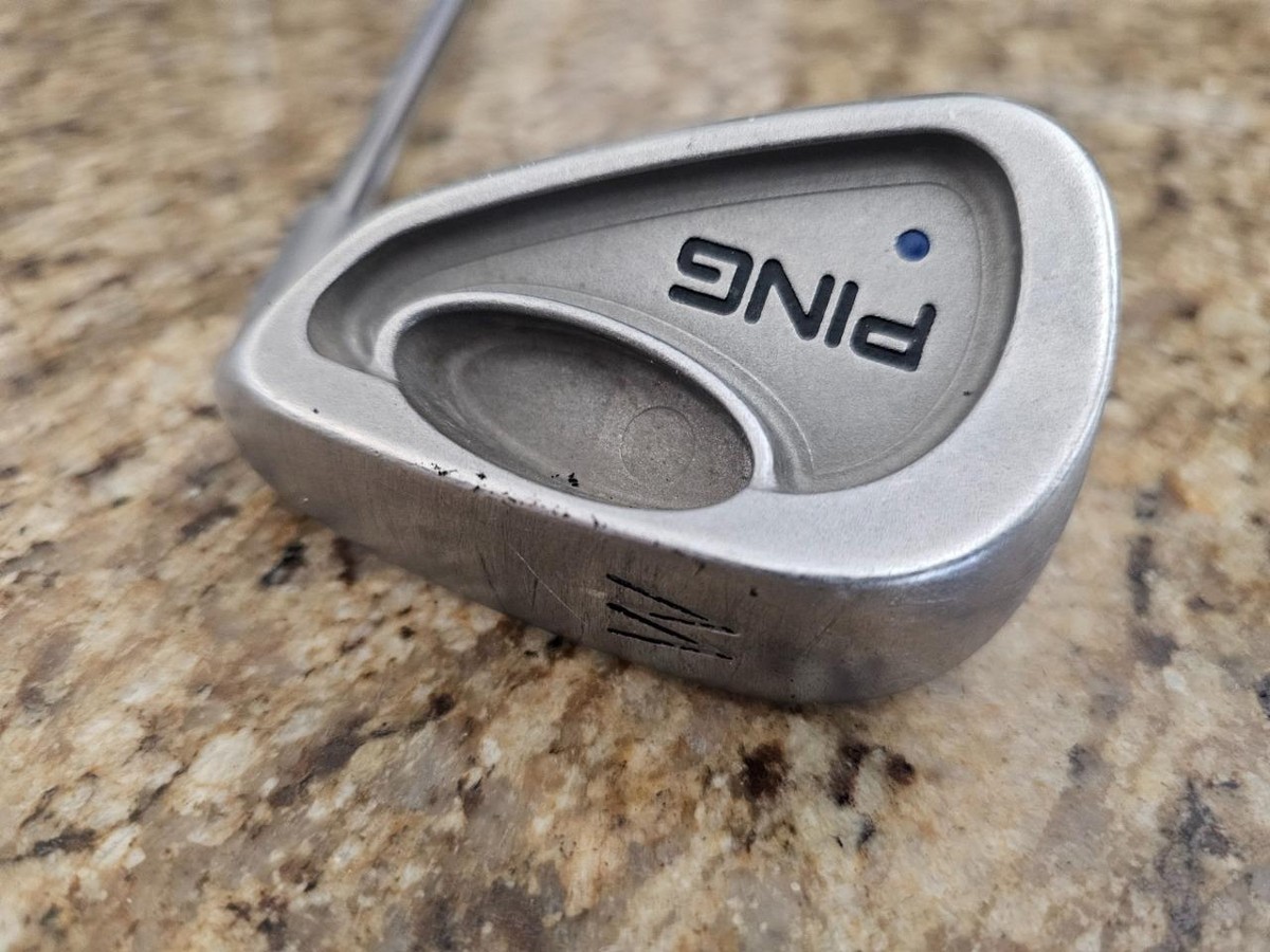 RH PING i3+ Blue Dot Pitching Wedge with a PING Stainless Steel Shaft