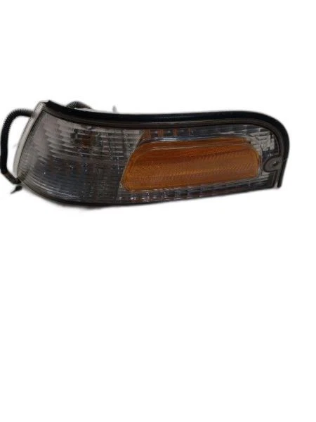 Угловой/парковочный фонарь для водителя парковочный фонарь поворотник подходит для 01–11 CROWN VICTORIA 1161529 - Изображение 2 из 4