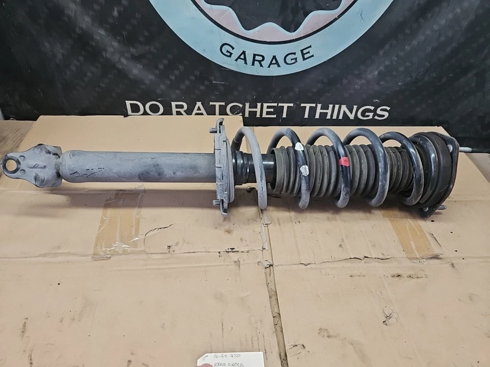 Задний амортизатор подвески 16-20 Infiniti Q50 Premium Sport E6210-4GA0D - Изображение 2 из 4