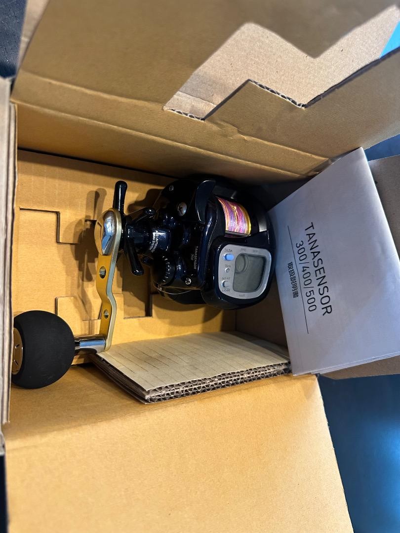 リール DAIWA TANASENSOR 300 Daiwa Tanasensor 300 Digital Fishing Reel Black 3000 Size PE