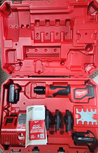 Milwaukee 2674-20 M18 18V Li-Ion Press Tool Kit -3 Crimp Jaws (Never Used)