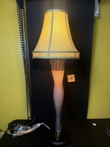 U39 45 Inch Full Size Christmas Leg Lamp Blemished *New Shade*