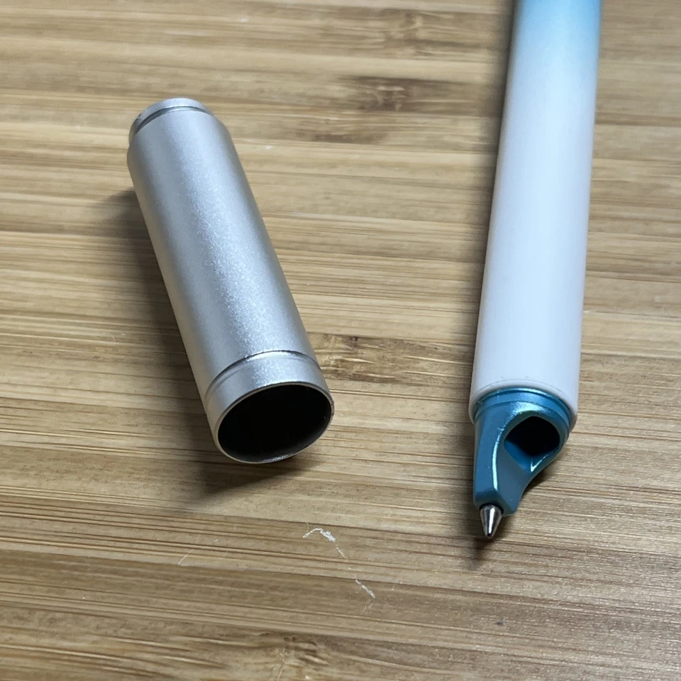 Lápiz inteligente Livescribe Aegir verde azulado + estuche Foto 3 de 4