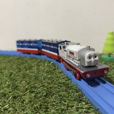 Plarail TOMY Trackmaster - Stanley with coaches  - Thomas The Tank Engine Toy!-