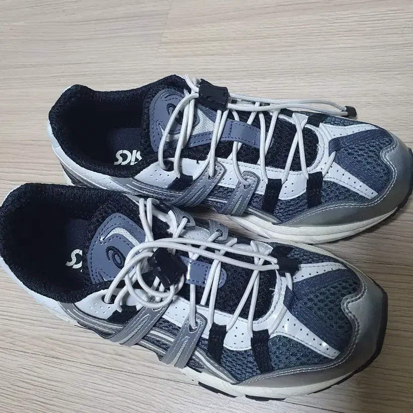 Asics Gel Sonoma 15-50 Running Shoes - Size 235, Grey thumbnail 8