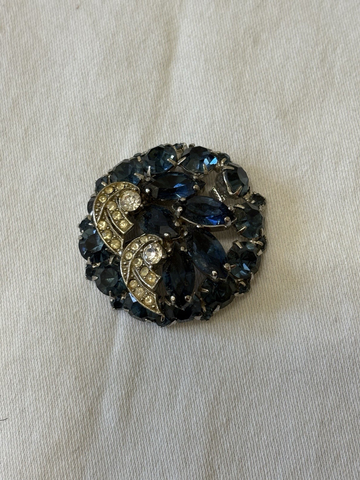Picture 3 of 23