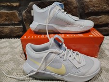 nike air zoom crossover gs size 6 youth color football grey citron tint
